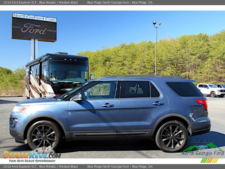 2019 Ford Explorer XLT Blue Metallic / Medium Black Photo #2