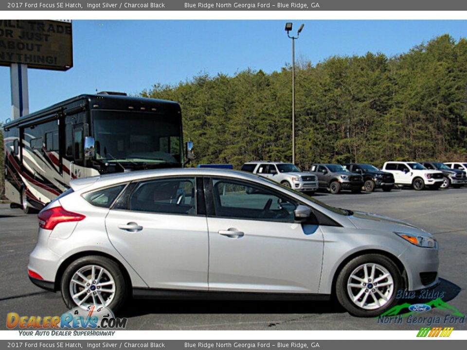 2017 Ford Focus SE Hatch Ingot Silver / Charcoal Black Photo #7