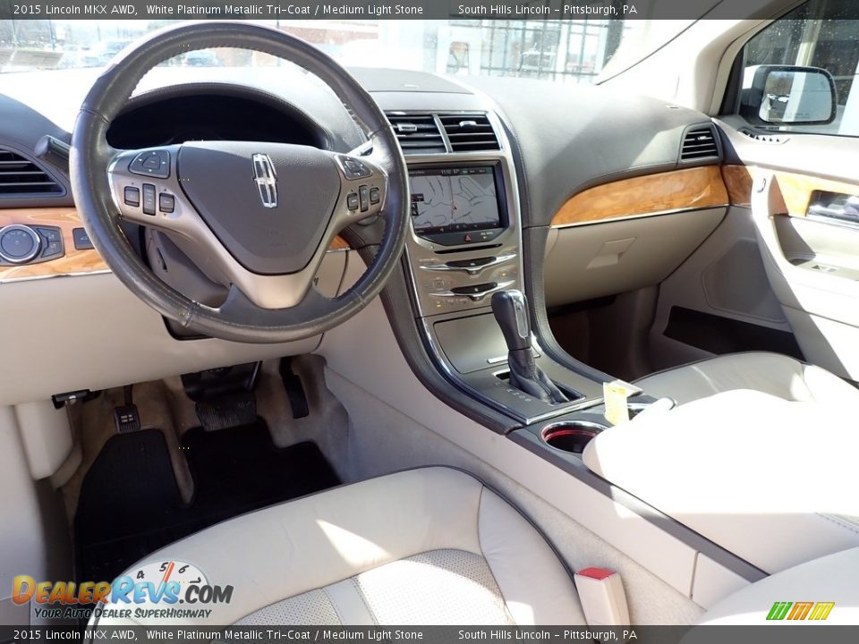 Medium Light Stone Interior - 2015 Lincoln MKX AWD Photo #17