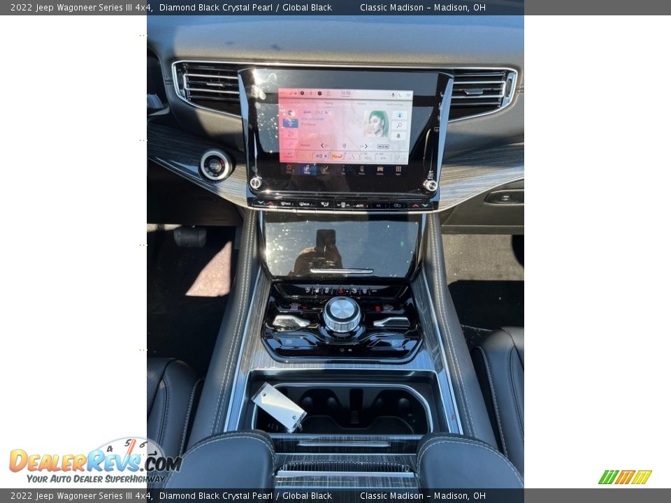 Controls of 2022 Jeep Wagoneer Series III 4x4 Photo #7