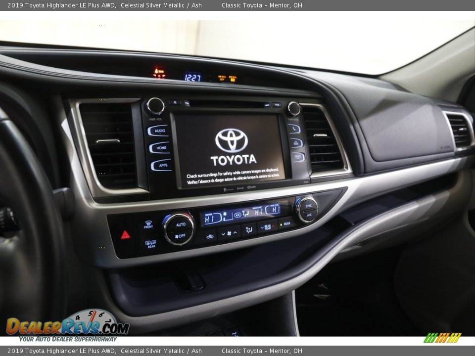 2019 Toyota Highlander LE Plus AWD Celestial Silver Metallic / Ash Photo #9