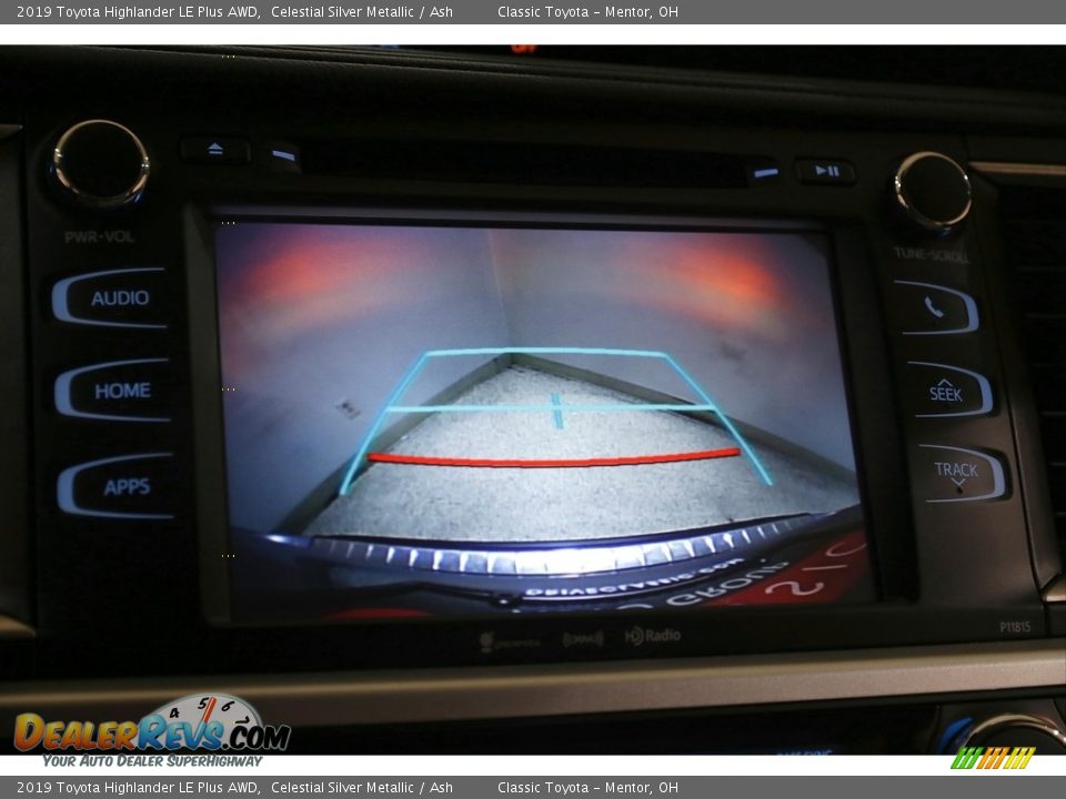 2019 Toyota Highlander LE Plus AWD Celestial Silver Metallic / Ash Photo #11