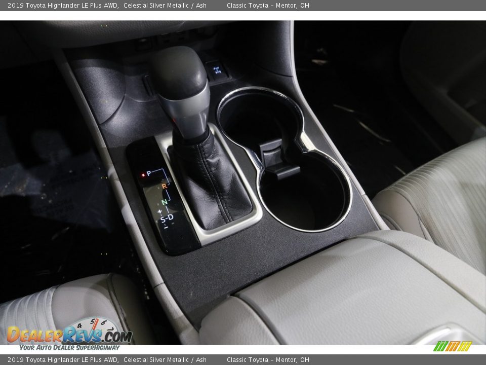 2019 Toyota Highlander LE Plus AWD Celestial Silver Metallic / Ash Photo #12