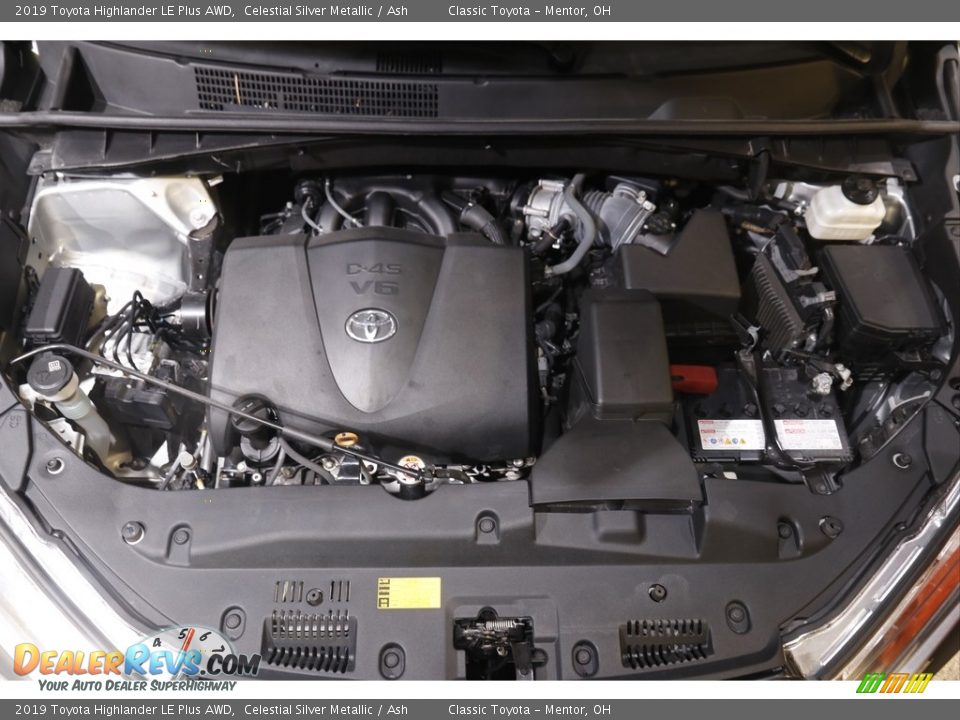 2019 Toyota Highlander LE Plus AWD Celestial Silver Metallic / Ash Photo #19