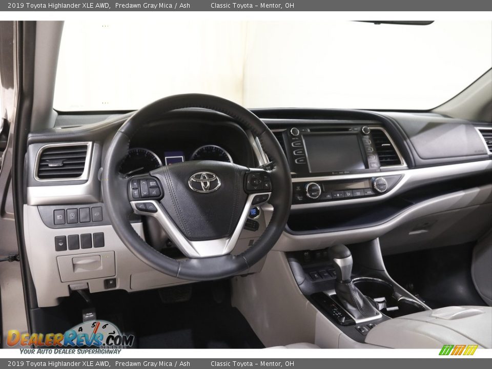 2019 Toyota Highlander XLE AWD Predawn Gray Mica / Ash Photo #6