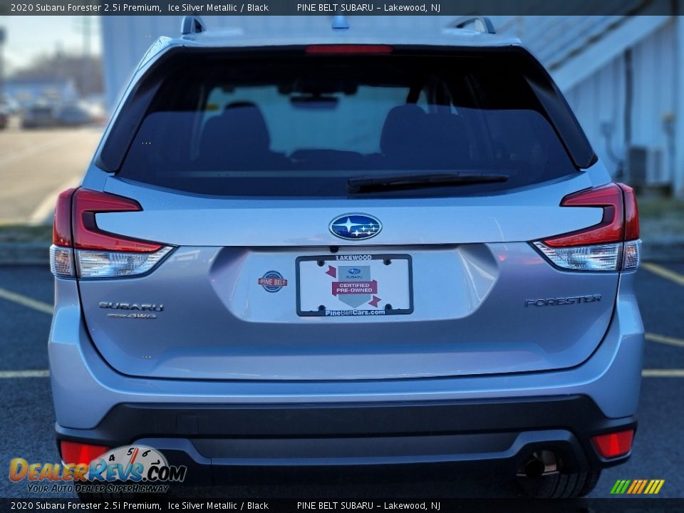 2020 Subaru Forester 2.5i Premium Ice Silver Metallic / Black Photo #19