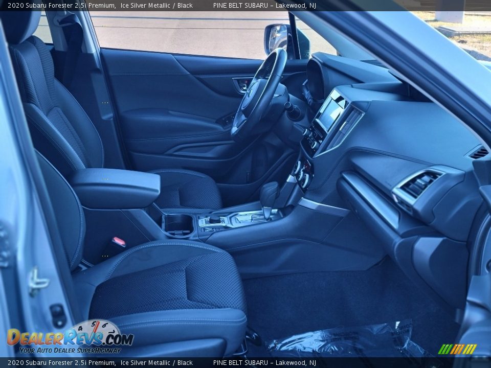 2020 Subaru Forester 2.5i Premium Ice Silver Metallic / Black Photo #25