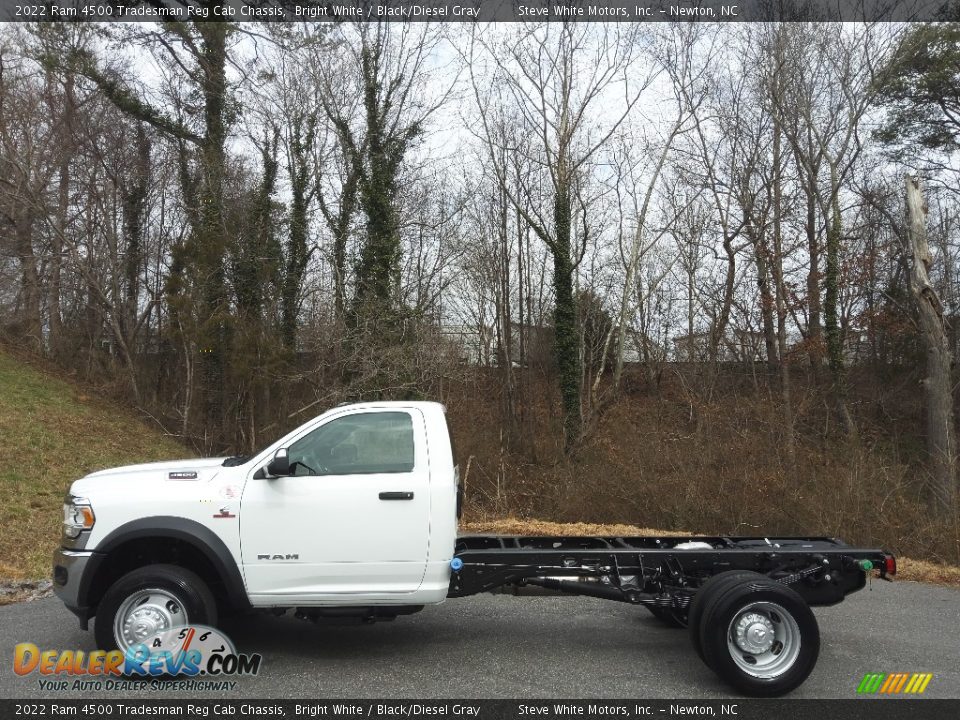 Bright White 2022 Ram 4500 Tradesman Reg Cab Chassis Photo #1