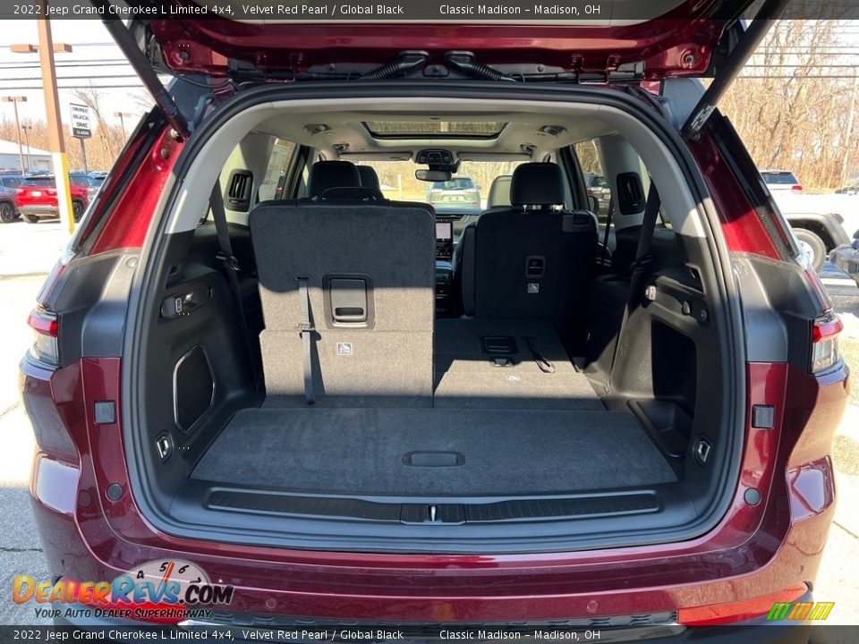 2022 Jeep Grand Cherokee L Limited 4x4 Trunk Photo #12