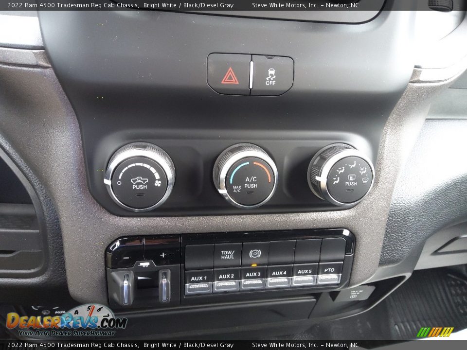 Controls of 2022 Ram 4500 Tradesman Reg Cab Chassis Photo #19