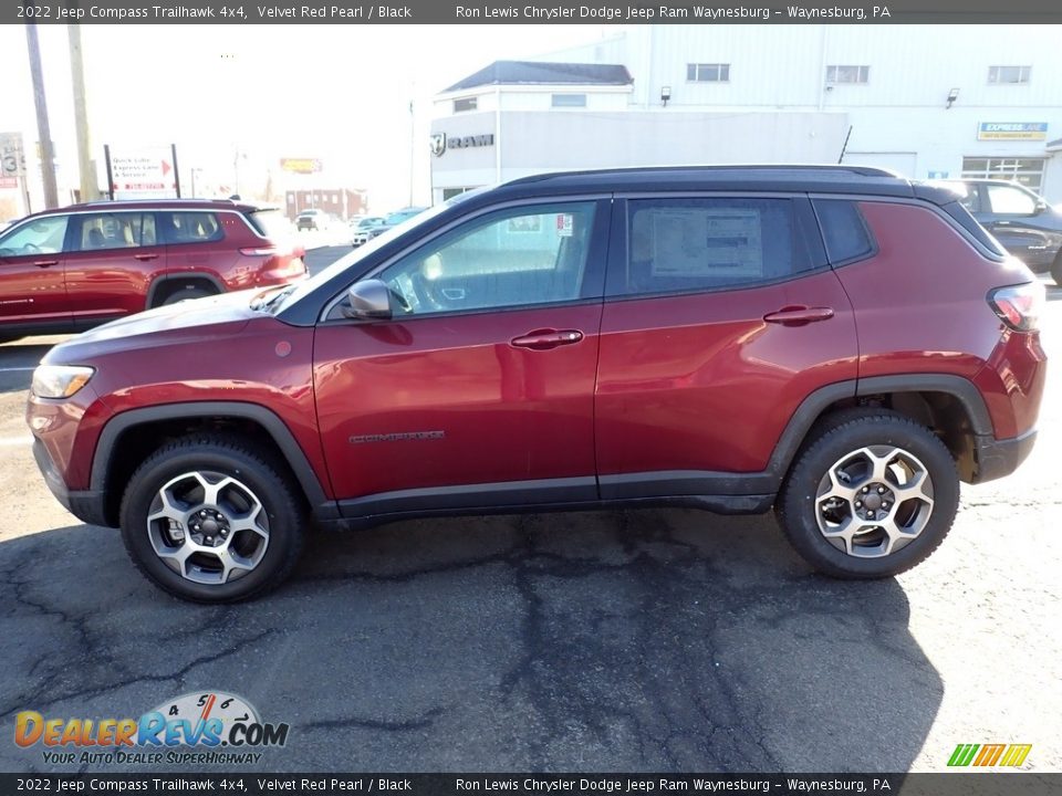 2022 Jeep Compass Trailhawk 4x4 Velvet Red Pearl / Black Photo #2
