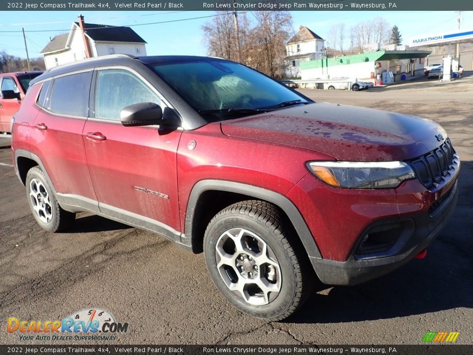 2022 Jeep Compass Trailhawk 4x4 Velvet Red Pearl / Black Photo #8