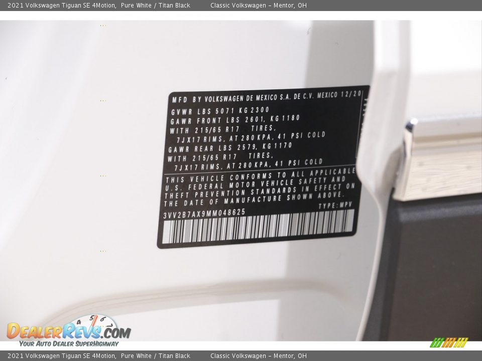 2021 Volkswagen Tiguan SE 4Motion Pure White / Titan Black Photo #20