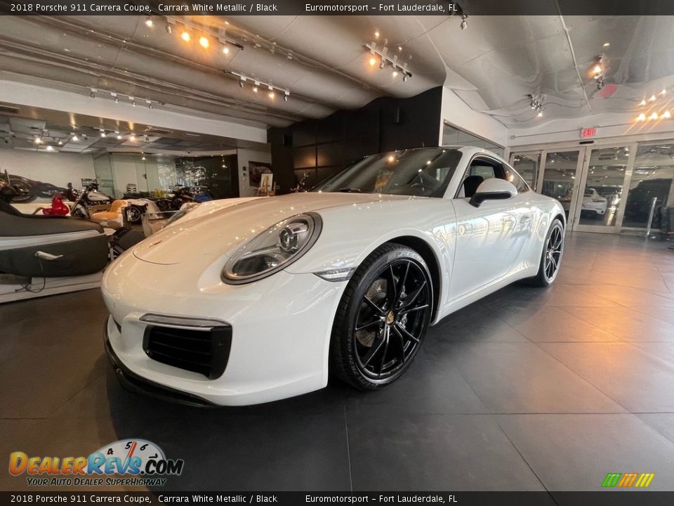 Front 3/4 View of 2018 Porsche 911 Carrera Coupe Photo #14