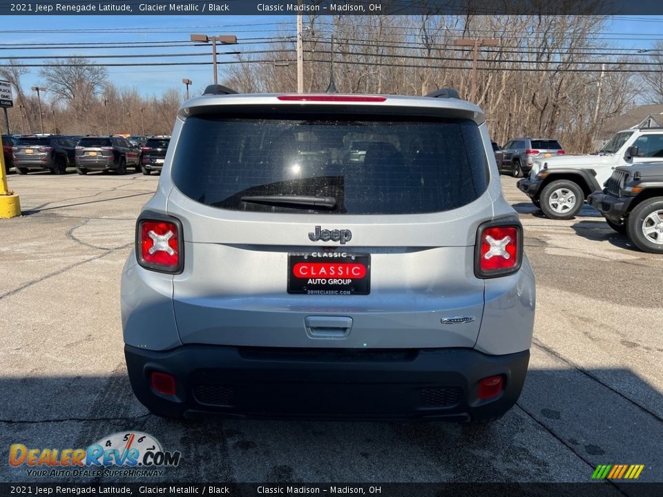 2021 Jeep Renegade Latitude Glacier Metallic / Black Photo #10