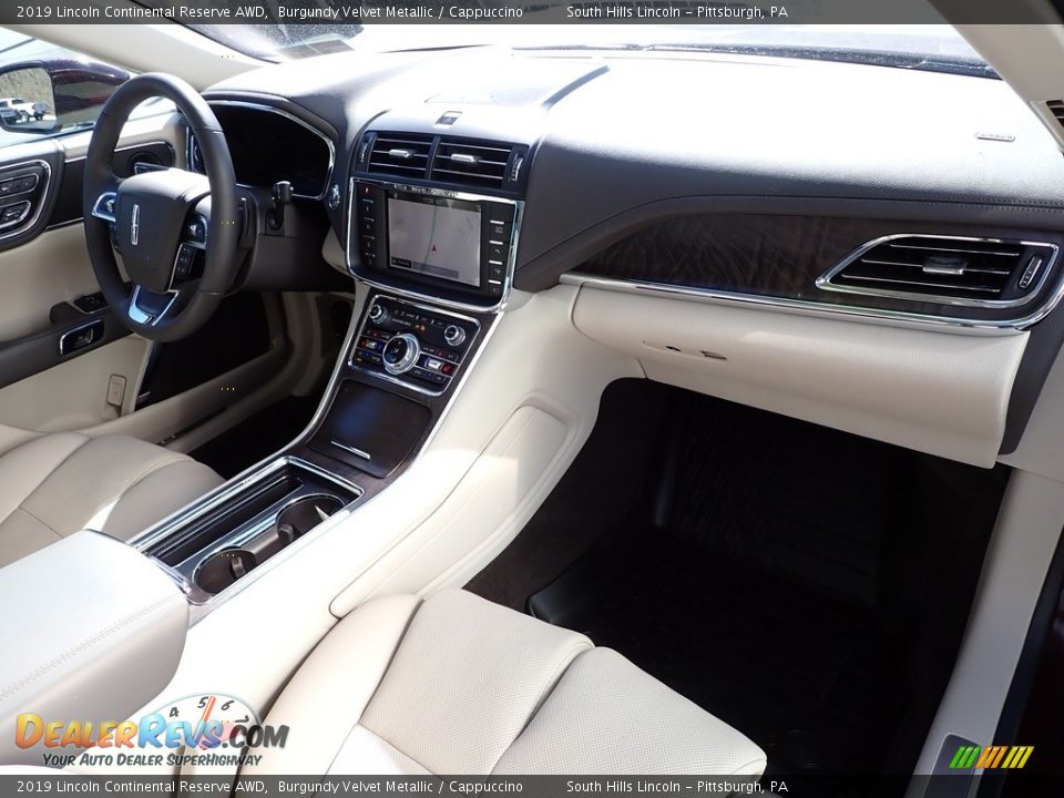 Dashboard of 2019 Lincoln Continental Reserve AWD Photo #12