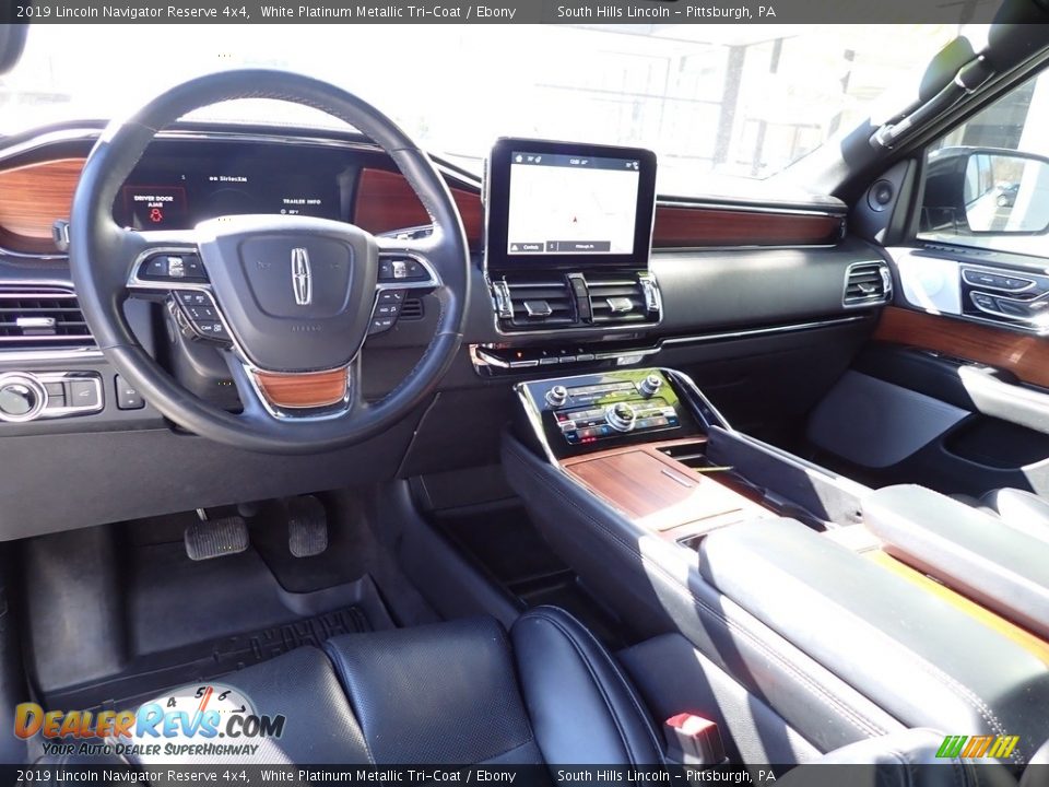 Ebony Interior - 2019 Lincoln Navigator Reserve 4x4 Photo #18