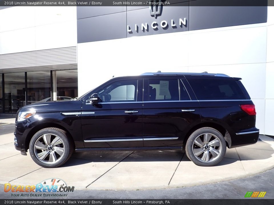 2018 Lincoln Navigator Reserve 4x4 Black Velvet / Ebony Photo #2