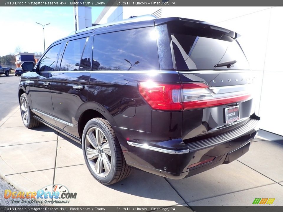 2018 Lincoln Navigator Reserve 4x4 Black Velvet / Ebony Photo #3