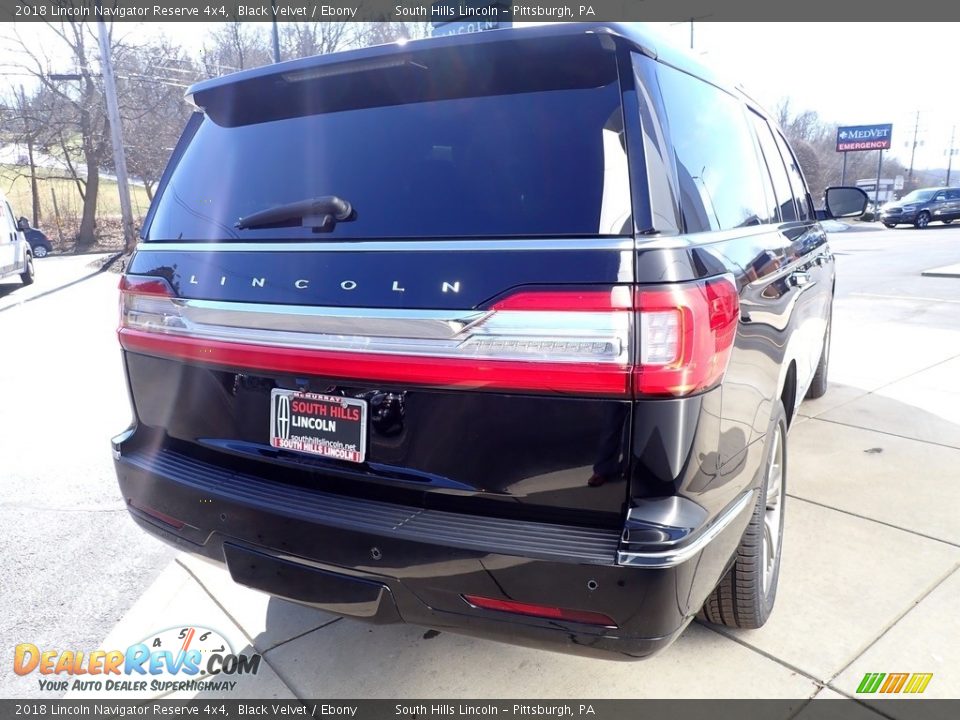 2018 Lincoln Navigator Reserve 4x4 Black Velvet / Ebony Photo #6