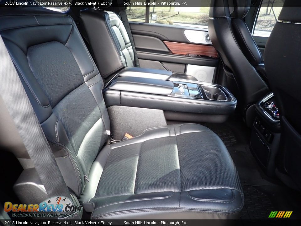 2018 Lincoln Navigator Reserve 4x4 Black Velvet / Ebony Photo #14