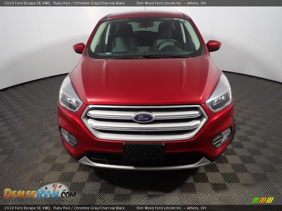 2019 Ford Escape SE 4WD Ruby Red / Chromite Gray/Charcoal Black Photo #5