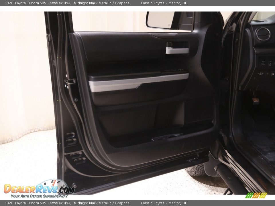 2020 Toyota Tundra SR5 CrewMax 4x4 Midnight Black Metallic / Graphite Photo #4