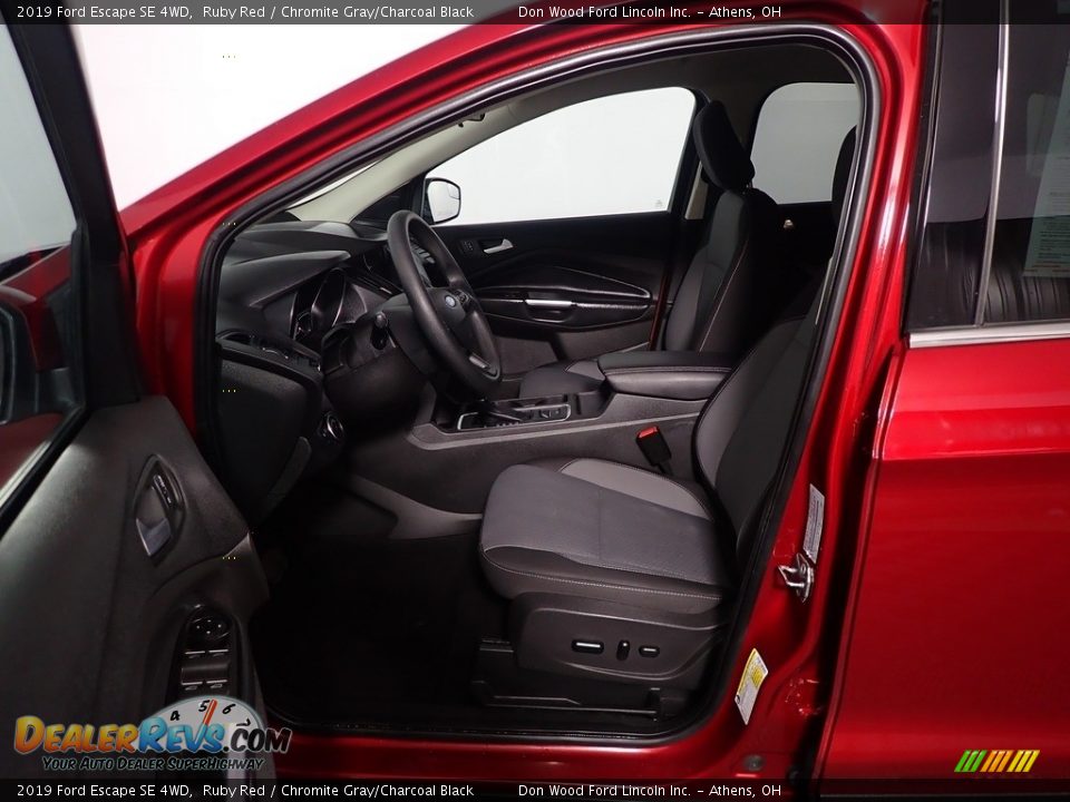 2019 Ford Escape SE 4WD Ruby Red / Chromite Gray/Charcoal Black Photo #23