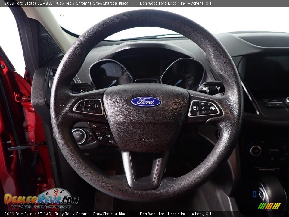 2019 Ford Escape SE 4WD Ruby Red / Chromite Gray/Charcoal Black Photo #28