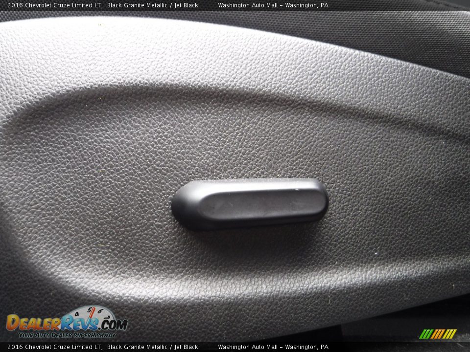 2016 Chevrolet Cruze Limited LT Black Granite Metallic / Jet Black Photo #16