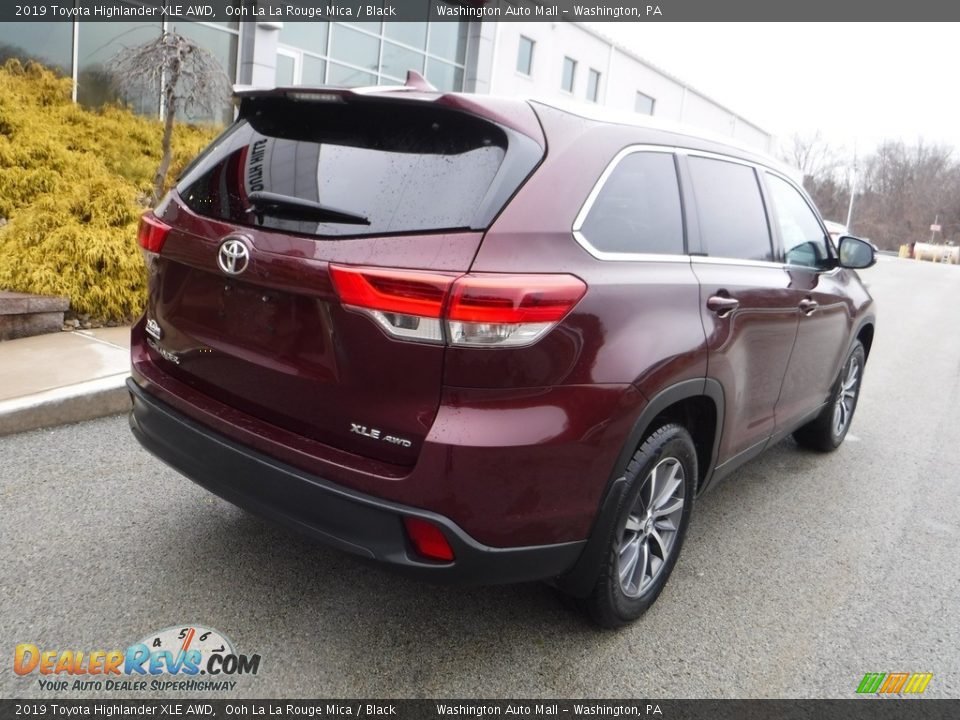 2019 Toyota Highlander XLE AWD Ooh La La Rouge Mica / Black Photo #15