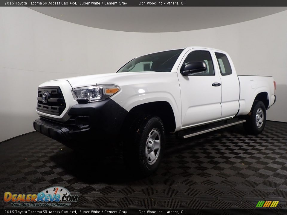 2016 Toyota Tacoma SR Access Cab 4x4 Super White / Cement Gray Photo #9