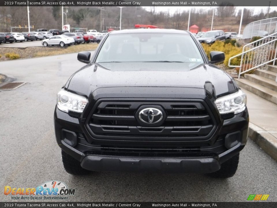 2019 Toyota Tacoma SR Access Cab 4x4 Midnight Black Metallic / Cement Gray Photo #11