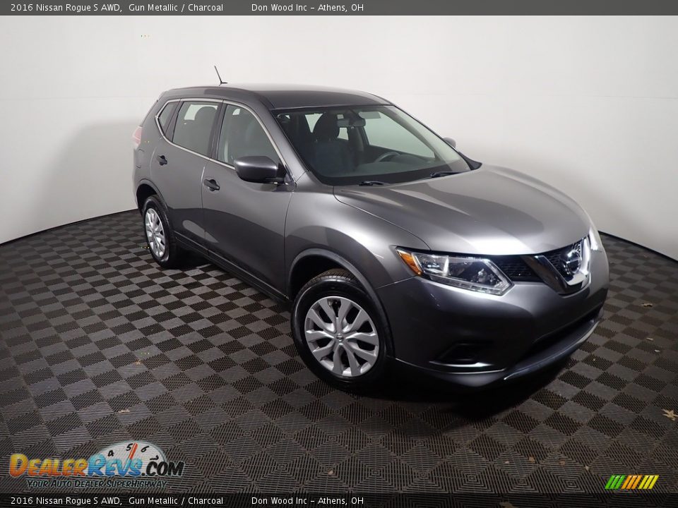 2016 Nissan Rogue S AWD Gun Metallic / Charcoal Photo #2