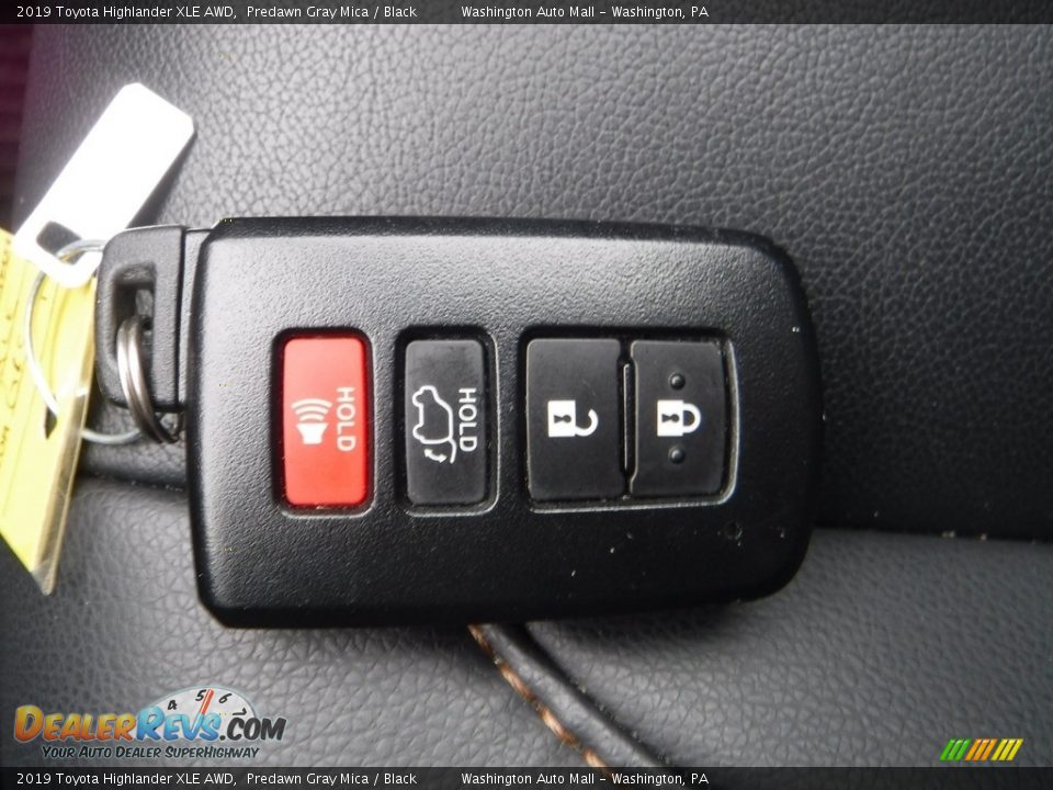 2019 Toyota Highlander XLE AWD Predawn Gray Mica / Black Photo #28