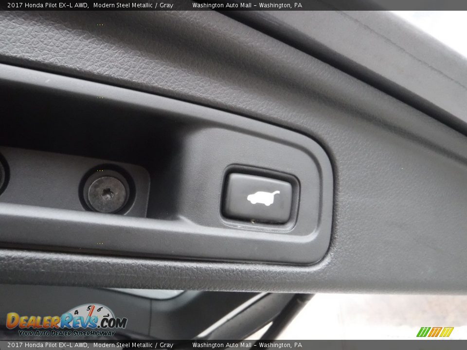 2017 Honda Pilot EX-L AWD Modern Steel Metallic / Gray Photo #30