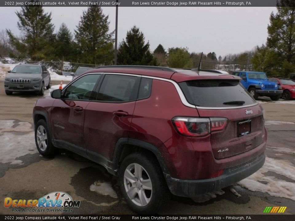 2022 Jeep Compass Latitude 4x4 Velvet Red Pearl / Steel Gray Photo #8