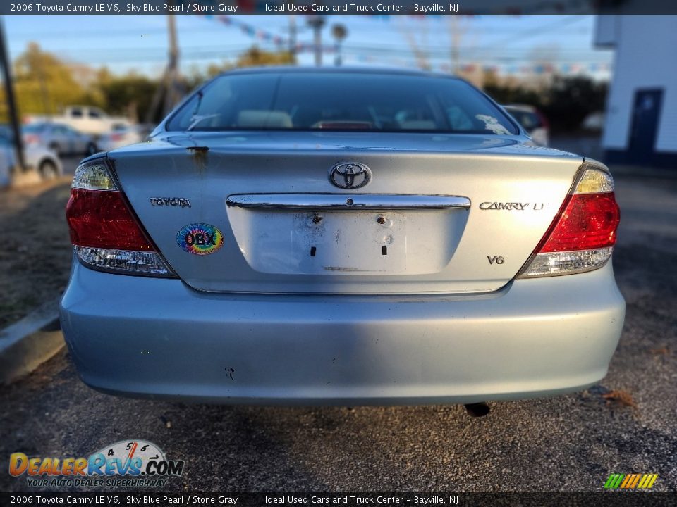 2006 Toyota Camry LE V6 Sky Blue Pearl / Stone Gray Photo #4