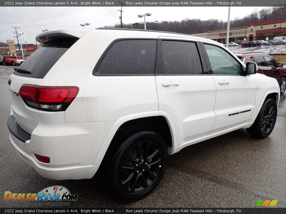 2022 Jeep Grand Cherokee Laredo X 4x4 Bright White / Black Photo #6