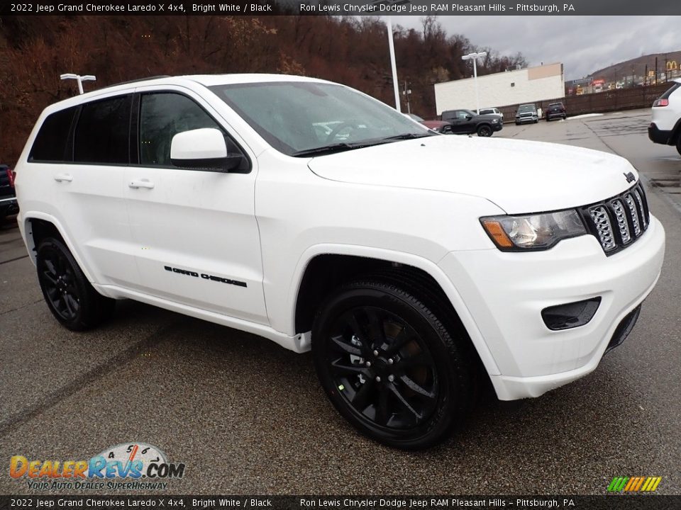 2022 Jeep Grand Cherokee Laredo X 4x4 Bright White / Black Photo #8