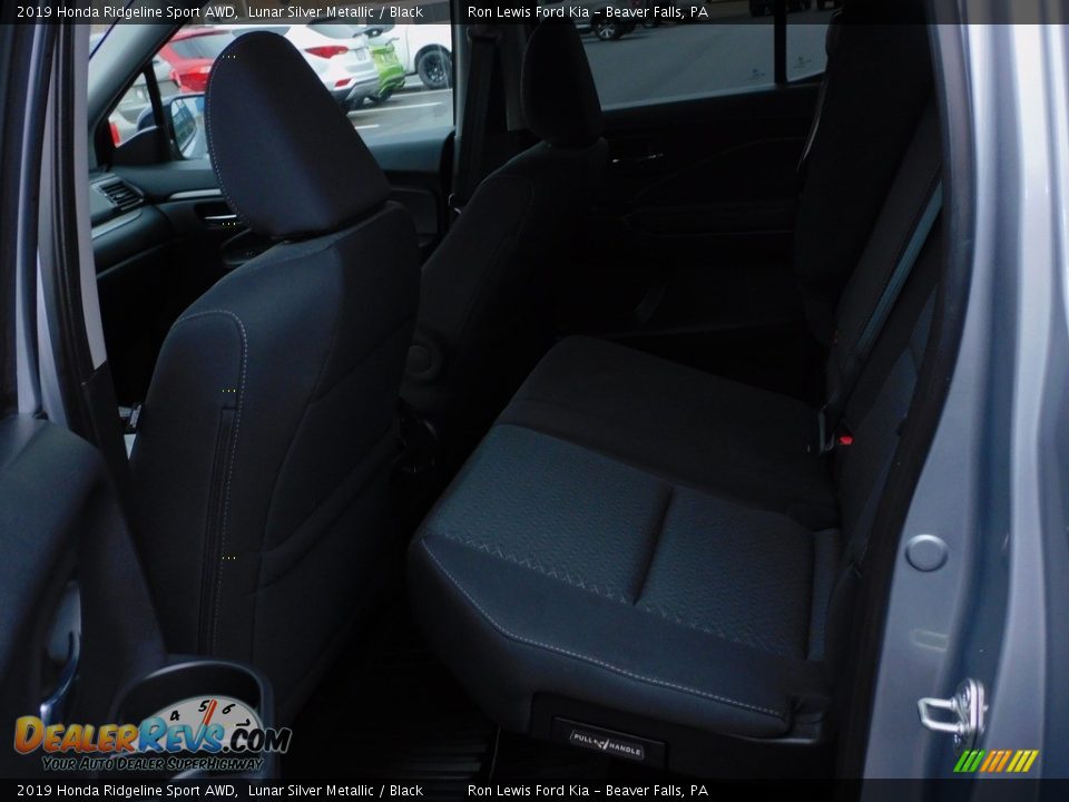 2019 Honda Ridgeline Sport AWD Lunar Silver Metallic / Black Photo #12