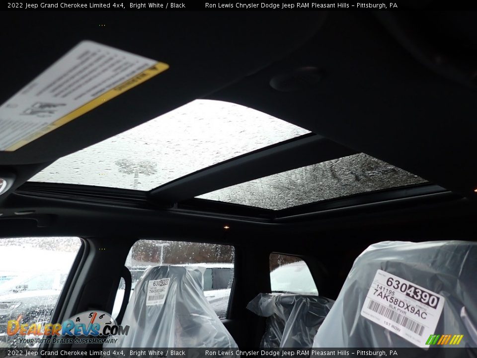 2022 Jeep Grand Cherokee Limited 4x4 Bright White / Black Photo #17