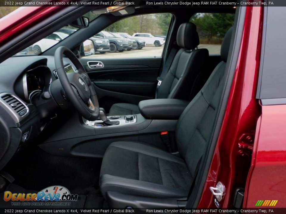 2022 Jeep Grand Cherokee Laredo X 4x4 Velvet Red Pearl / Global Black Photo #11