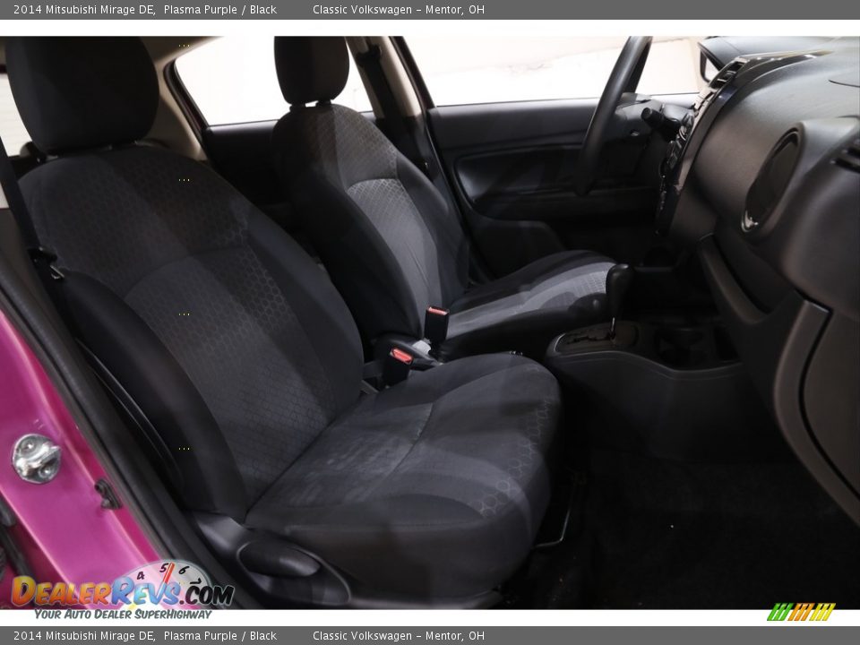 Front Seat of 2014 Mitsubishi Mirage DE Photo #12