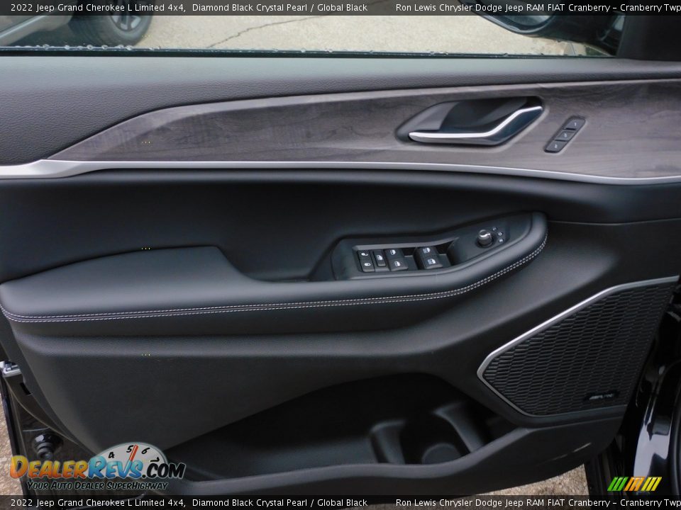 2022 Jeep Grand Cherokee L Limited 4x4 Diamond Black Crystal Pearl / Global Black Photo #15