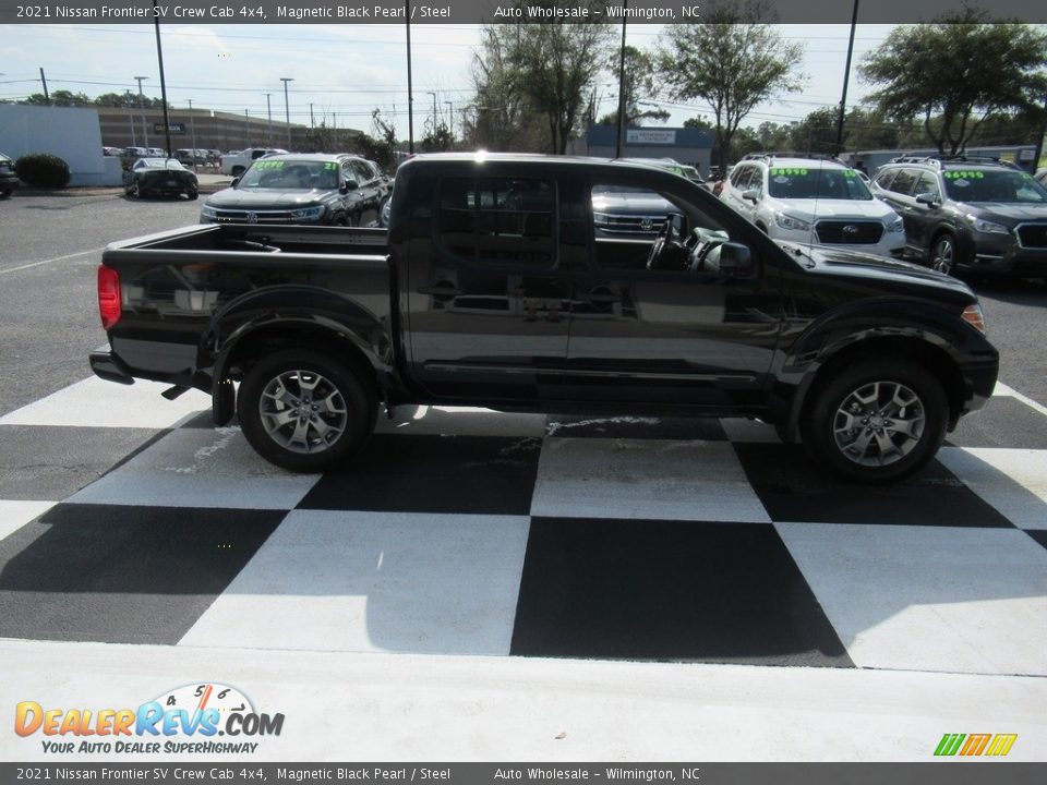 2021 Nissan Frontier SV Crew Cab 4x4 Magnetic Black Pearl / Steel Photo #3