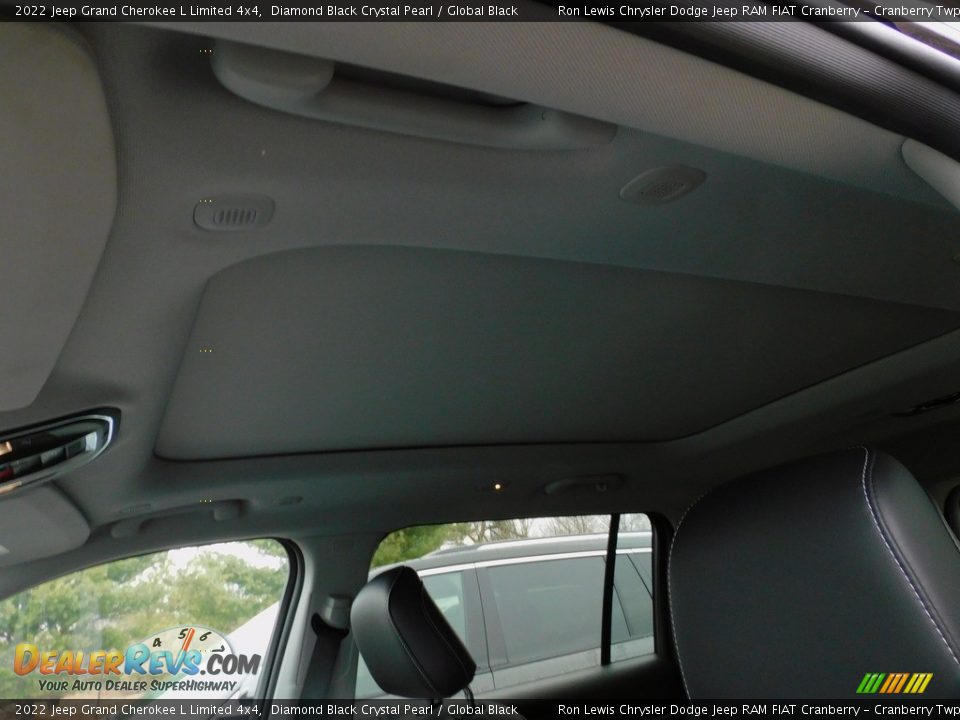 2022 Jeep Grand Cherokee L Limited 4x4 Diamond Black Crystal Pearl / Global Black Photo #16
