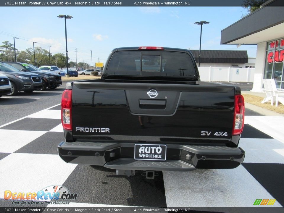 2021 Nissan Frontier SV Crew Cab 4x4 Magnetic Black Pearl / Steel Photo #4