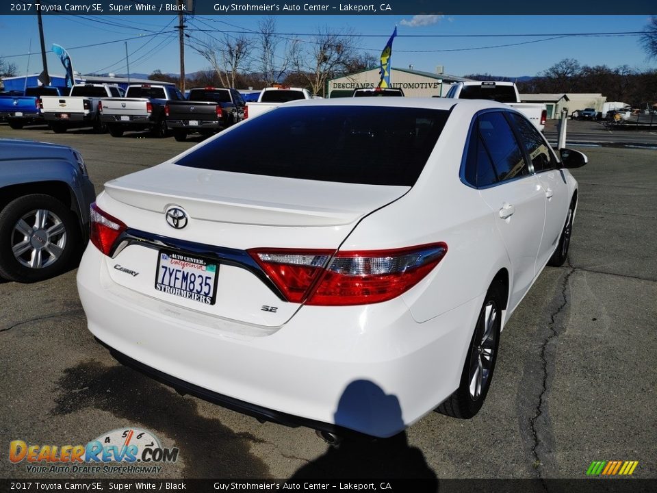 2017 Toyota Camry SE Super White / Black Photo #7