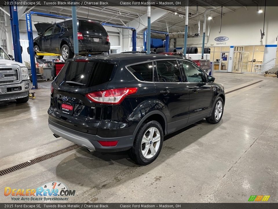2015 Ford Escape SE Tuxedo Black Metallic / Charcoal Black Photo #5